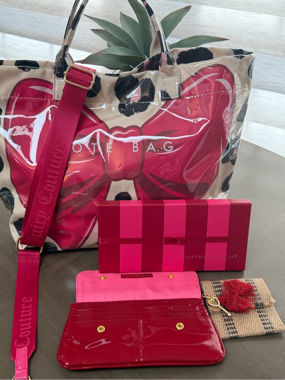 Happy RED/PINK 4FER Viral Tote +Juicy Strap+Vickys Secret Wallet + anthro pouch! - Picture 2 of 14